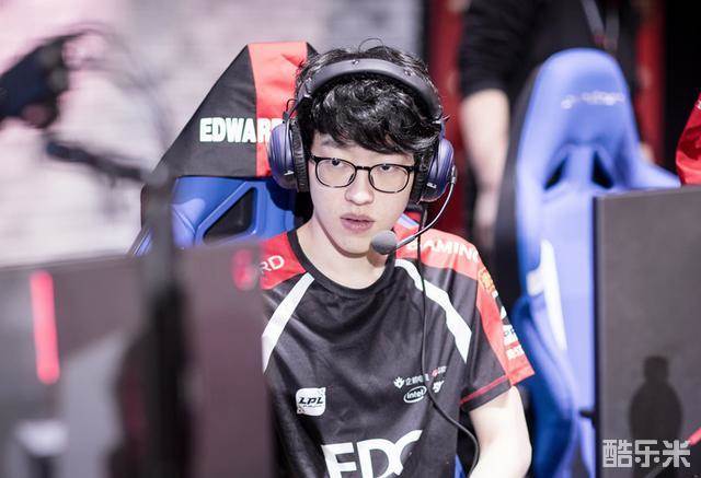 额意味着威 额意味着威