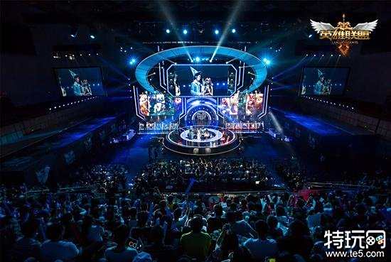 策应和外线 策应和外线