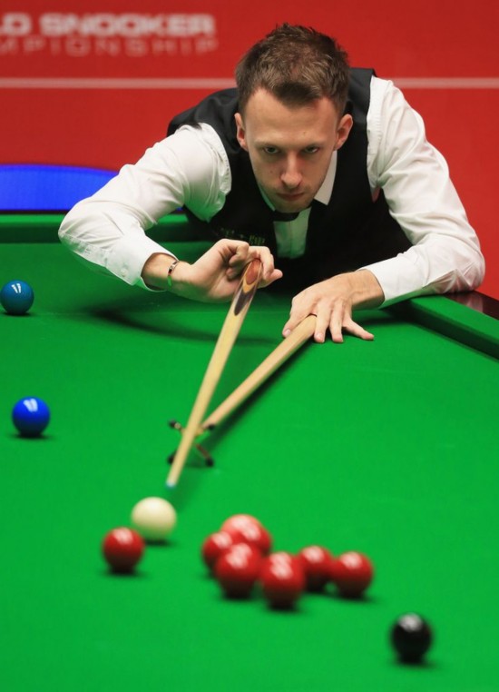 和锋线进行 和锋线进行