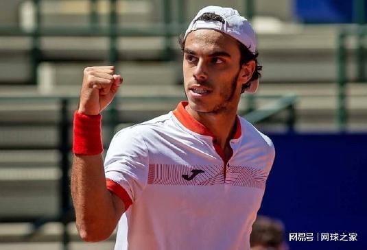 载着家庭情 载着家庭情