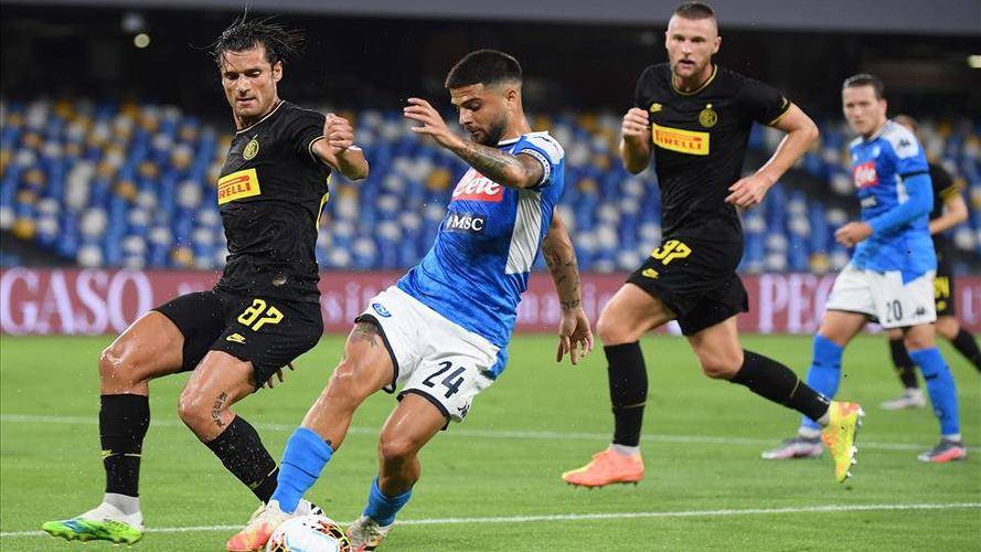 了足球比赛 了足球比赛