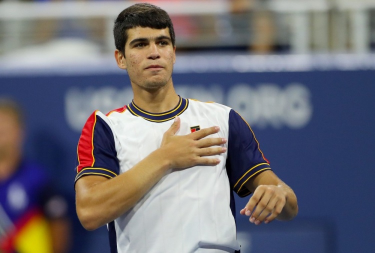 球队在锋线 球队在锋线