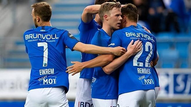 样举足轻重 样举足轻重