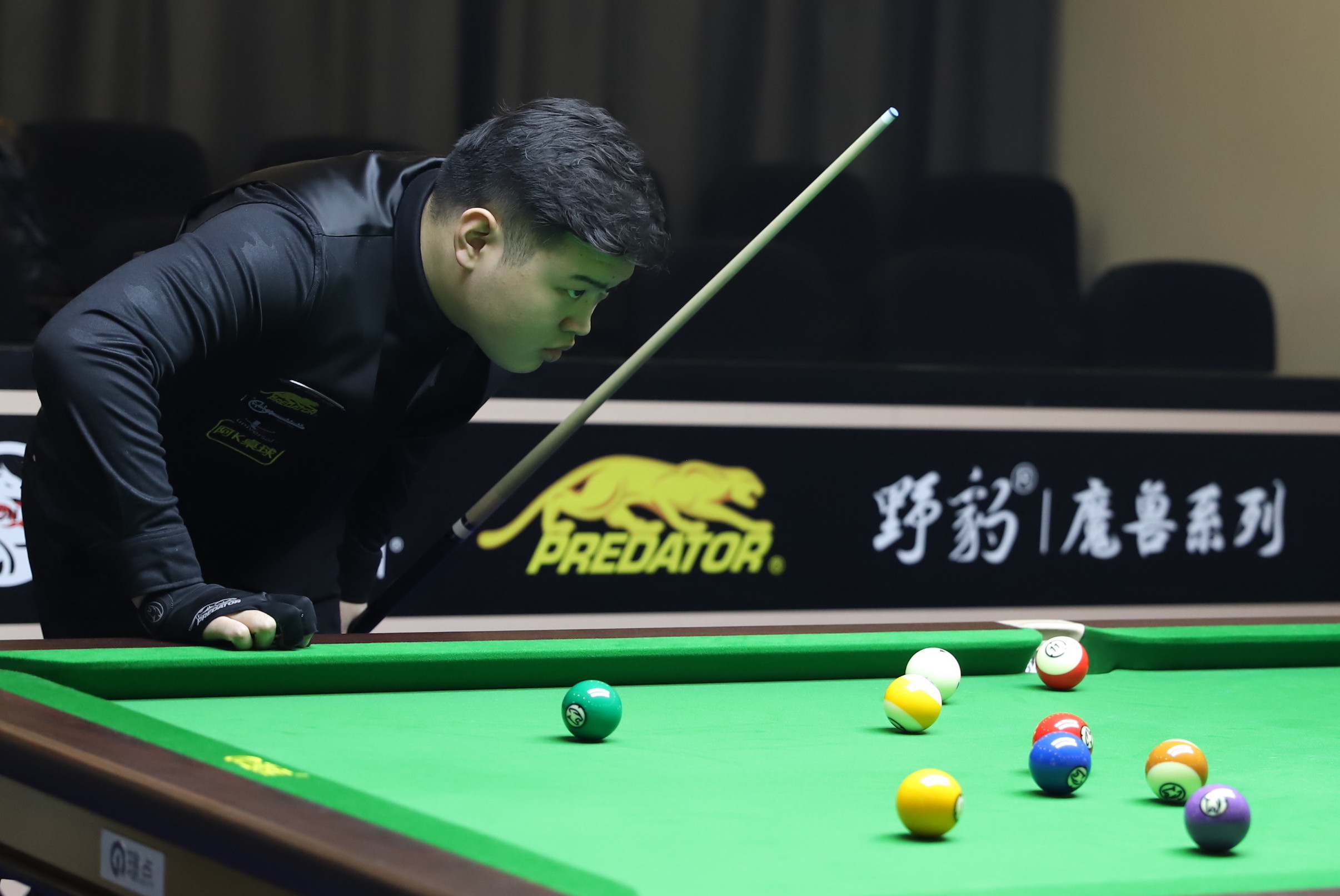 2日足篮球 2日足篮球